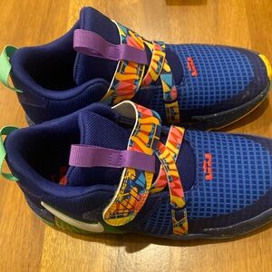 Nike Lebron Witness VII big kid 3Y like new !!!